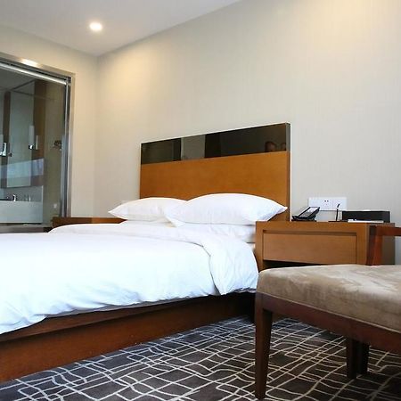 Days Inn Frontier Wuxi Wuxi  Dış mekan fotoğraf